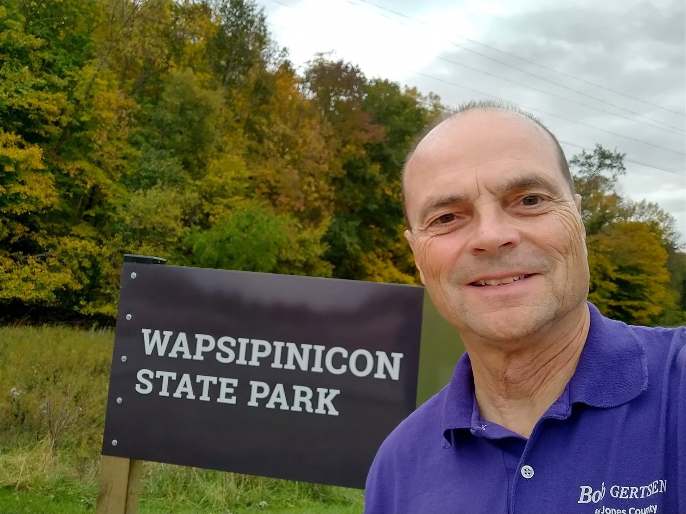 Bob Gertsen at the Wapsipinicon State Park entrance sign